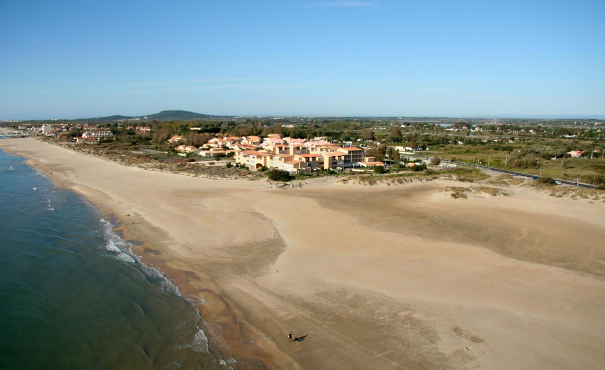 Hotel Les Dunes Marseillan  Exterior foto